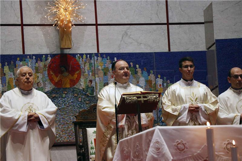 Polnoćka u mostarskoj katedrali