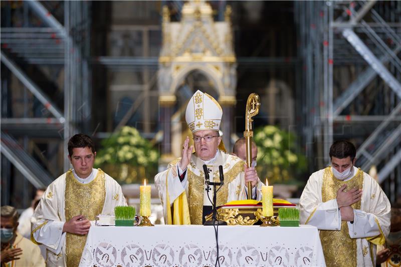 Božićna misa u zagrebačkoj Katedrali