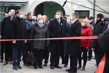 Milanović i Plenković u Sisku