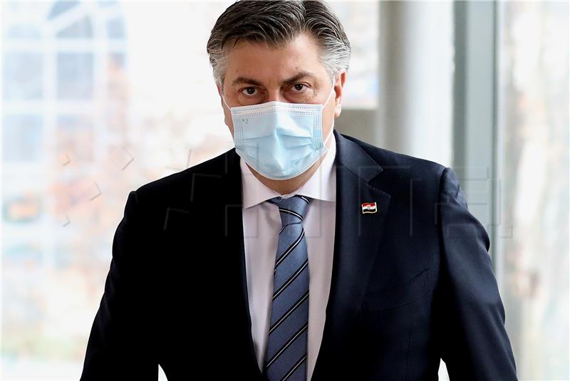 Plenković: Molim građane da budu oprezni s obzirom na pojavu lažnih računa