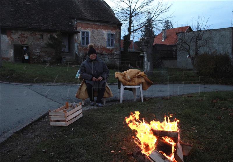 HEP: Bez struje oko 5000 korisnika u Petrinji i okolici, oko 200 u Sisku