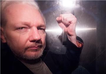 (FILE) BRITAIN JUSTICE WIKILEAKS ASSANGE EXTRADITION