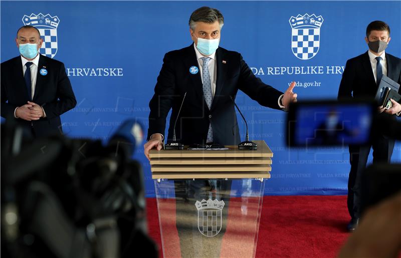 Konferencija za medije premijera Plenkovića