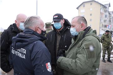 Izgradnja kontejnerskog naselja u Petrinji