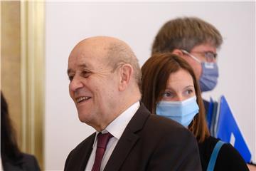 Le Drian u posjetu Grlić Radmanu