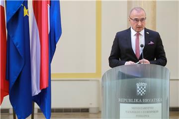 Izjave za medije nakon sastanka Le Drian - Grlić Radman