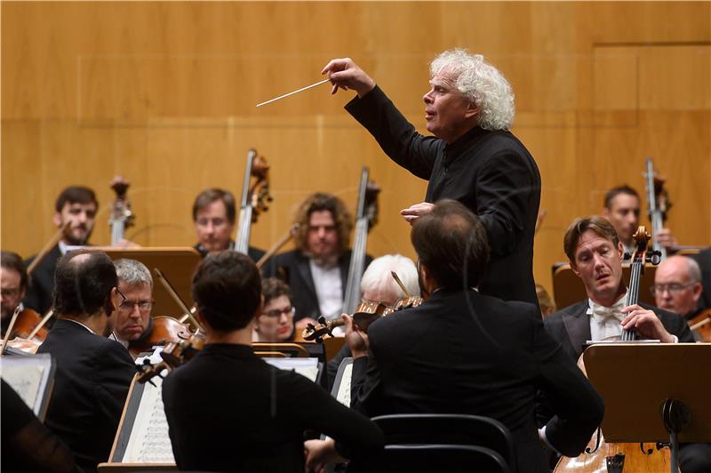 Slavni britanski dirigent Simon Rattle traži njemačko državljanstvo