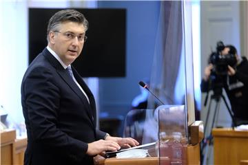 Plenković: S obnovom početi čim prije, "kontejnerland" je neprimjeren