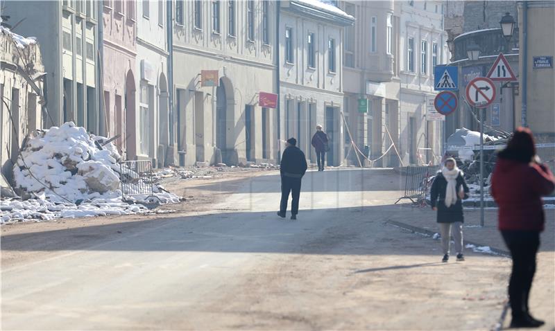 Sisak: U Županiji prijavljeno 35.000 oštećenih stambenih objekata, pregledano 19.000