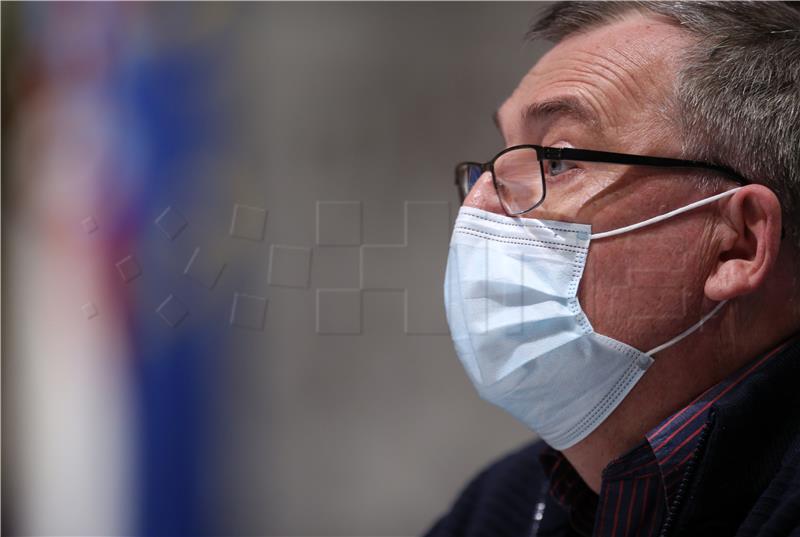 Capak: Teško da ćemo dobiti obećane doze cjepiva