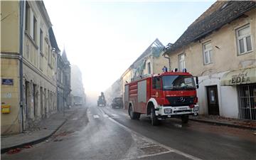 Maglovito jutro u Petrinji