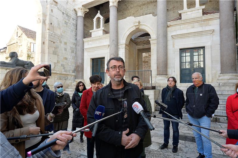 Konferencija za novinare platforme Možemo!