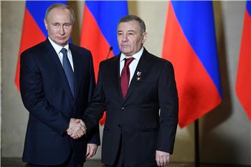 Milijarder Arkadij Rotenberg tvrdi da je vlasnik "Putinove palače" 