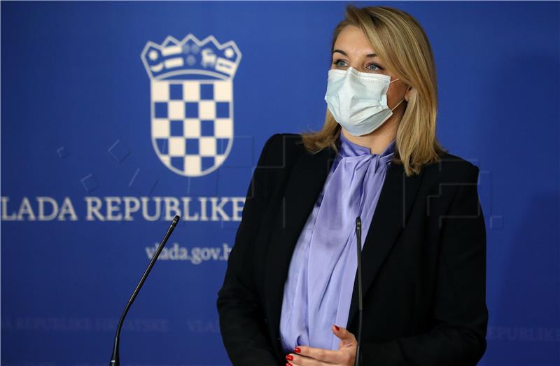 Minister announces "Safe stay in Croatia" campaign, label