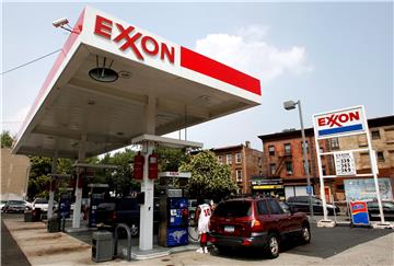 (FILE) USA ECONOMY EXXONMOBIL