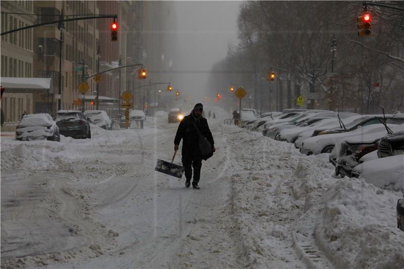 USA NEW YORK SNOWSTORM WEATHER