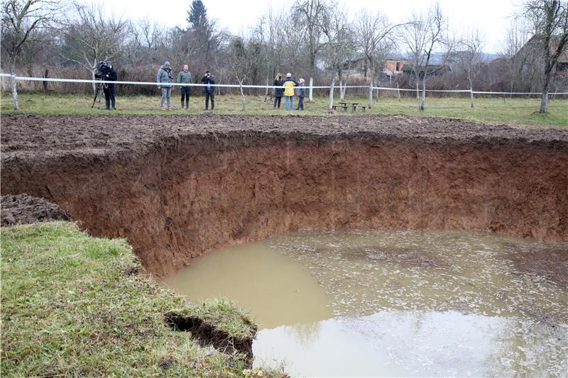 Novi potresi na petrinjskom području povećali broj rupa