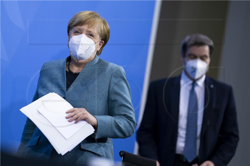 Merkel kaže da su "sva odobrena cjepiva dobrodošla"