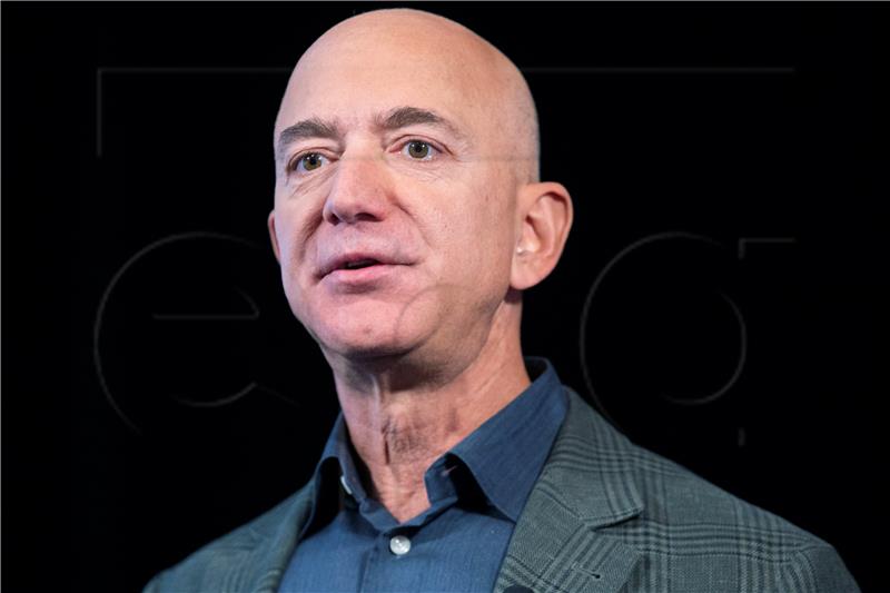 Jeff Bezos odustupa s čelnog mjesta Amazona