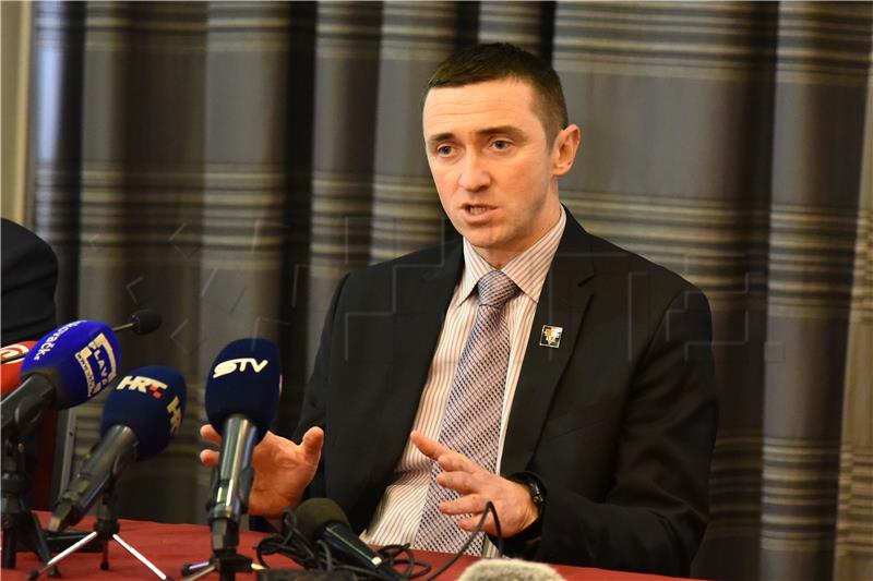 Vukovar mayor to run in local elections on his own