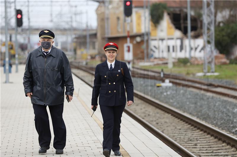 Željeznički kolodvor u Sisku