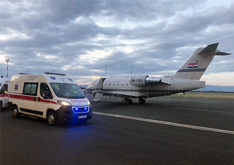 Državnim zrakoplovom iz Dubrovnika prevezen oboljeli dječak