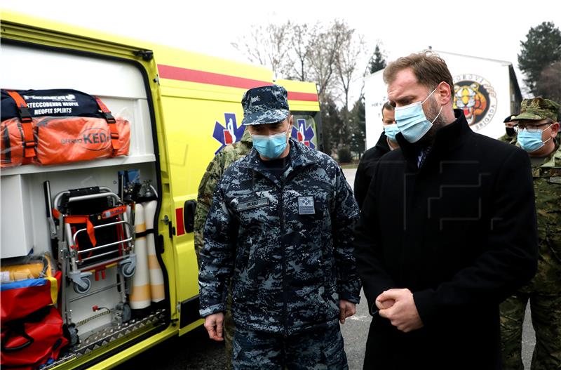 Predstavljanje sanitetskih vozila HV