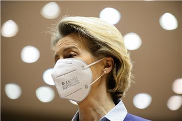 Von der Leyen priznala pogreške u procesu cijepljenja: blok je bio prespor