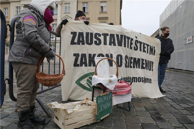  Inicijativa "Sjeme je naše ljudsko pravo" traži odgodu donošenja zakona o sjemenju