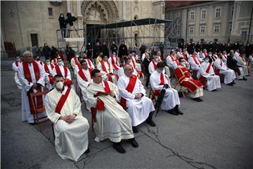 Na spomendan bl. Alojzija Stepinca, Bozanić predvodio euharistijsko slavlje