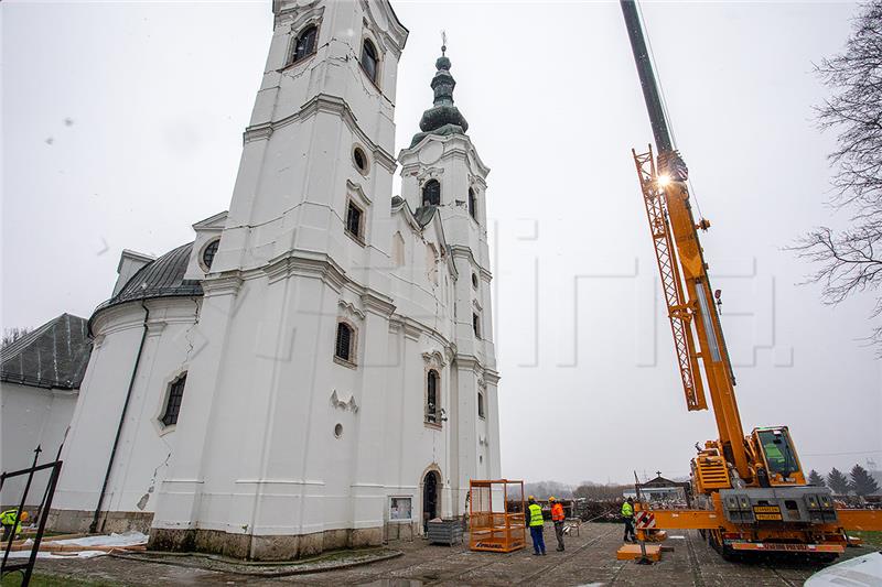 Počeli radovi stabilizacije i osiguranja konstrukcije barokne crkve u Selima