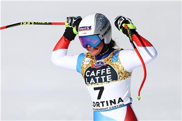 SP alpsko skijanje: Corinne Suter zlato u spustu