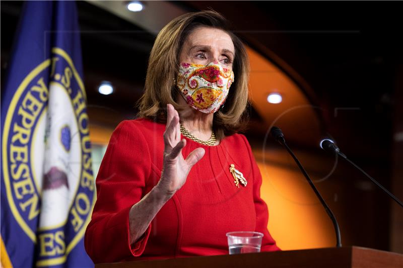 Pelosi osudila "kukavičku skupinu republikanaca" za oslobađanje Trumpa