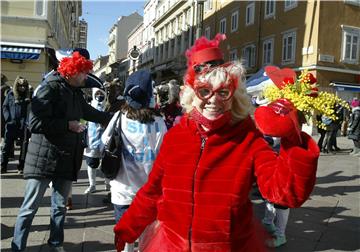 Riječani spontano organizirani karnevalsko druženje