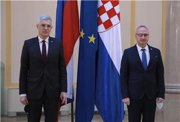 Ministar Grlić Radman razgovarao sa slovačkim kolegom