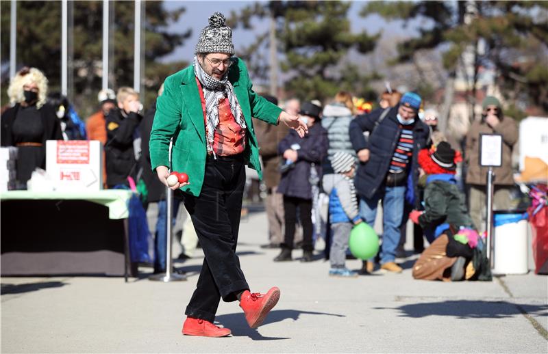 Maskenbal "Lisinski pleše pod maskama" na otvorenom