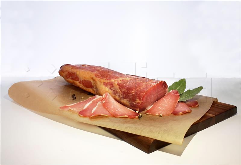 Two Dalmatian preserved meat products - panceta and pečenica - protected at EU level