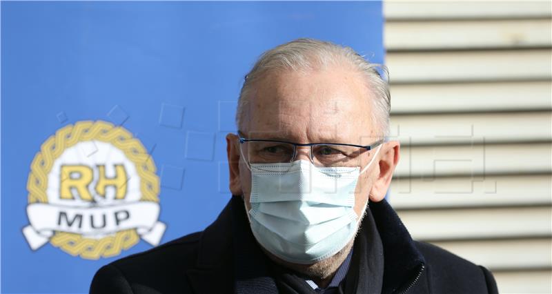 Božinović: Na epidemiji ne treba bildati mišiće prije lokalnih izbora