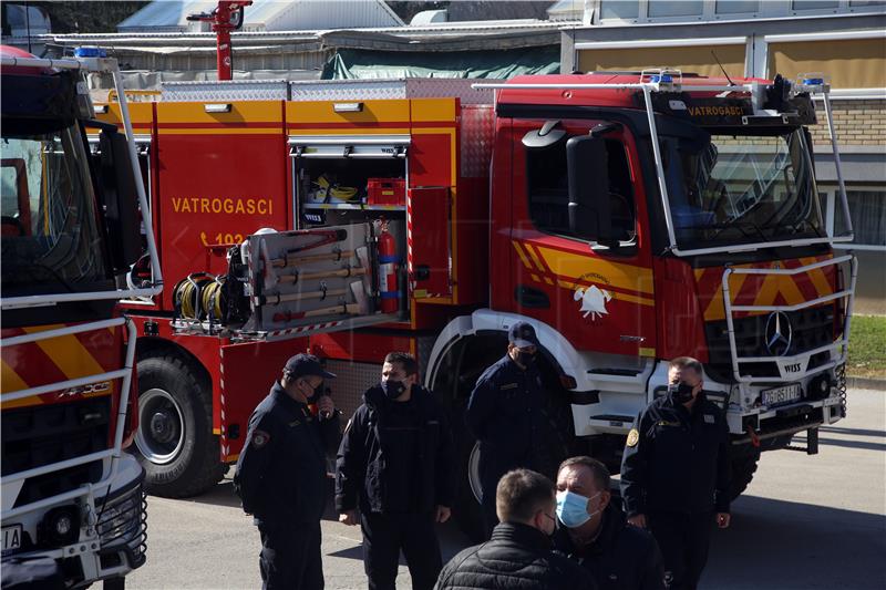 Božinović sudjelovao na primopredaji vatrogasnih vozila