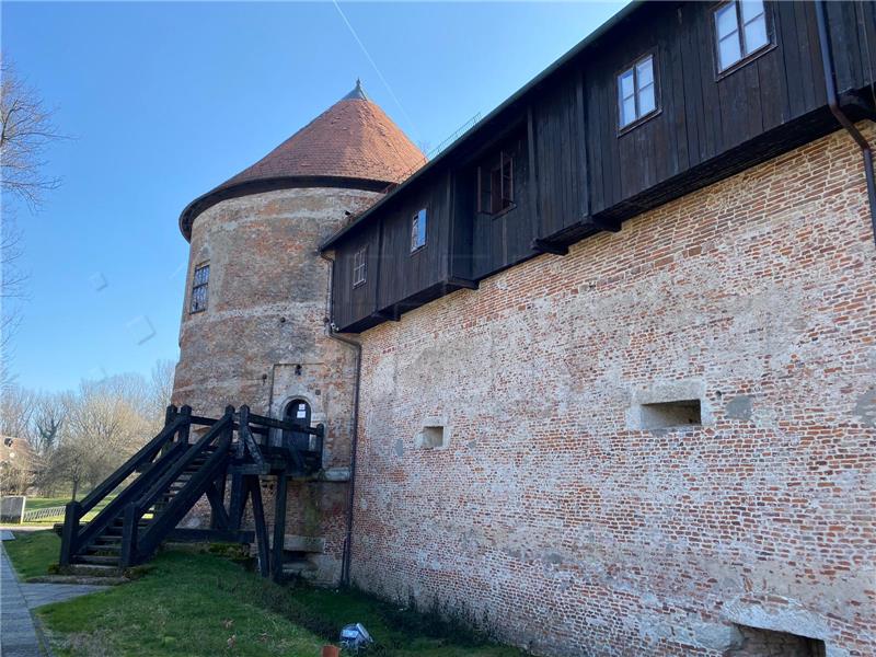  Drevna kulturna baština Siska oštećena u potresu