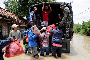 INDONESIA FLOODS