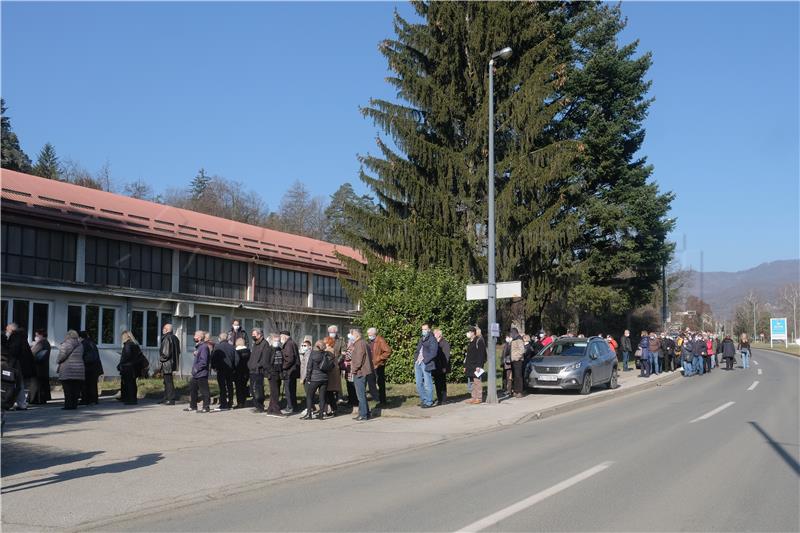 Započelo masovno cijepljenje u Zagrebu