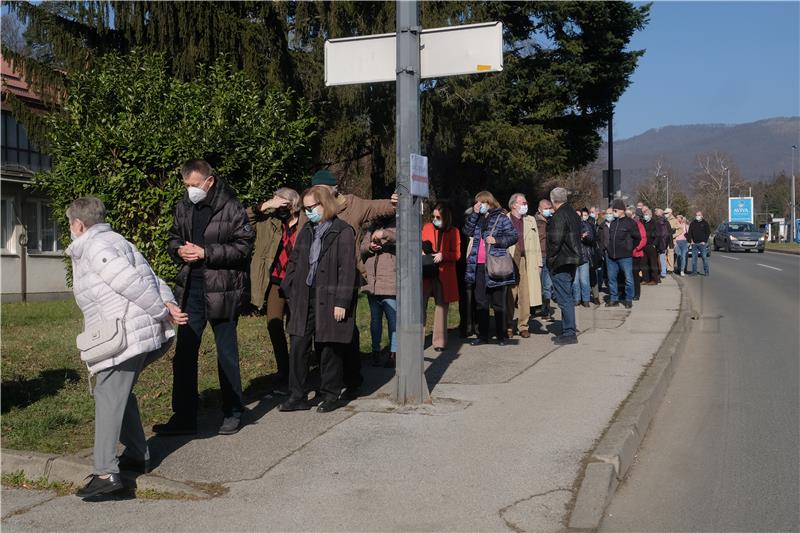 Započelo masovno cijepljenje u Zagrebu