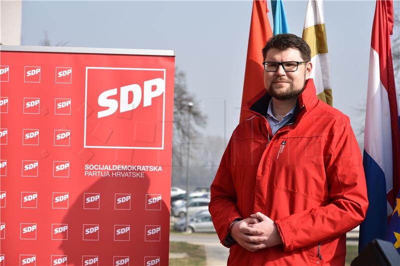 Predstavljen kandidat SDP-a za gradonačelnika Vukovara