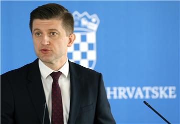 Marić: Dug prema veledrogerijama nije rješiv upumpavanjem dodatnih sredstava 