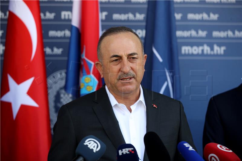 Grlić Radman i Cavusoglu posjetili vojarnu "Pukovnik Predrag Matanović" u Petrinji