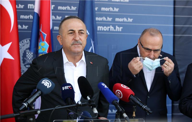 Grlić Radman i Cavusoglu posjetili vojarnu "Pukovnik Predrag Matanović" u Petrinji