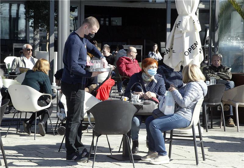 Riječki ugostiteljski objekti otvorili terase