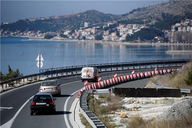 Sastanak Hrvatskih cesta i gradonačelnika Omiša