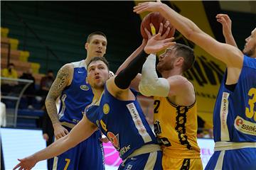 PH košarkaša: Split - Vrijednosnice Osijek 86-81